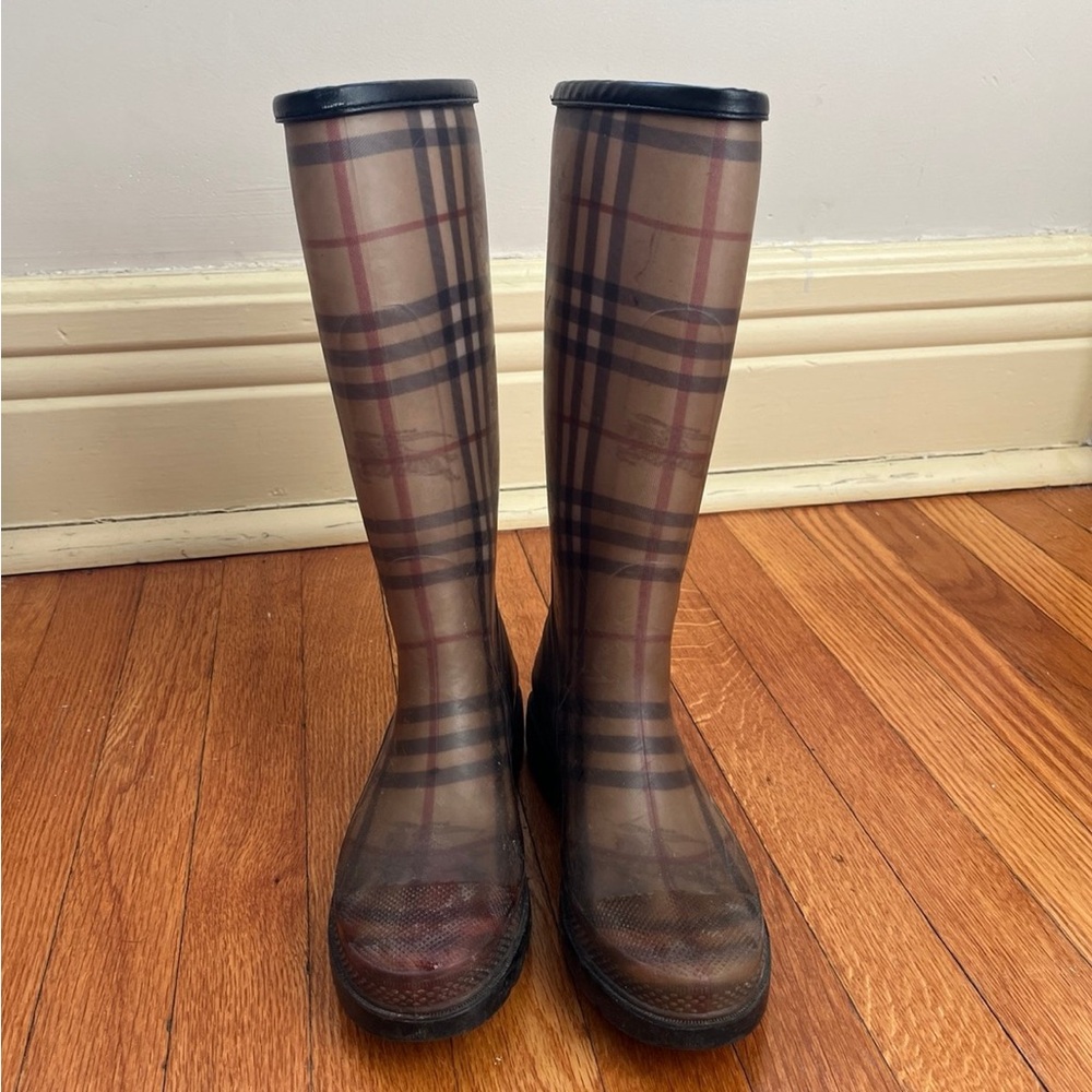 Burberry Rain Boots 8.5 40 Rainboots Plaid